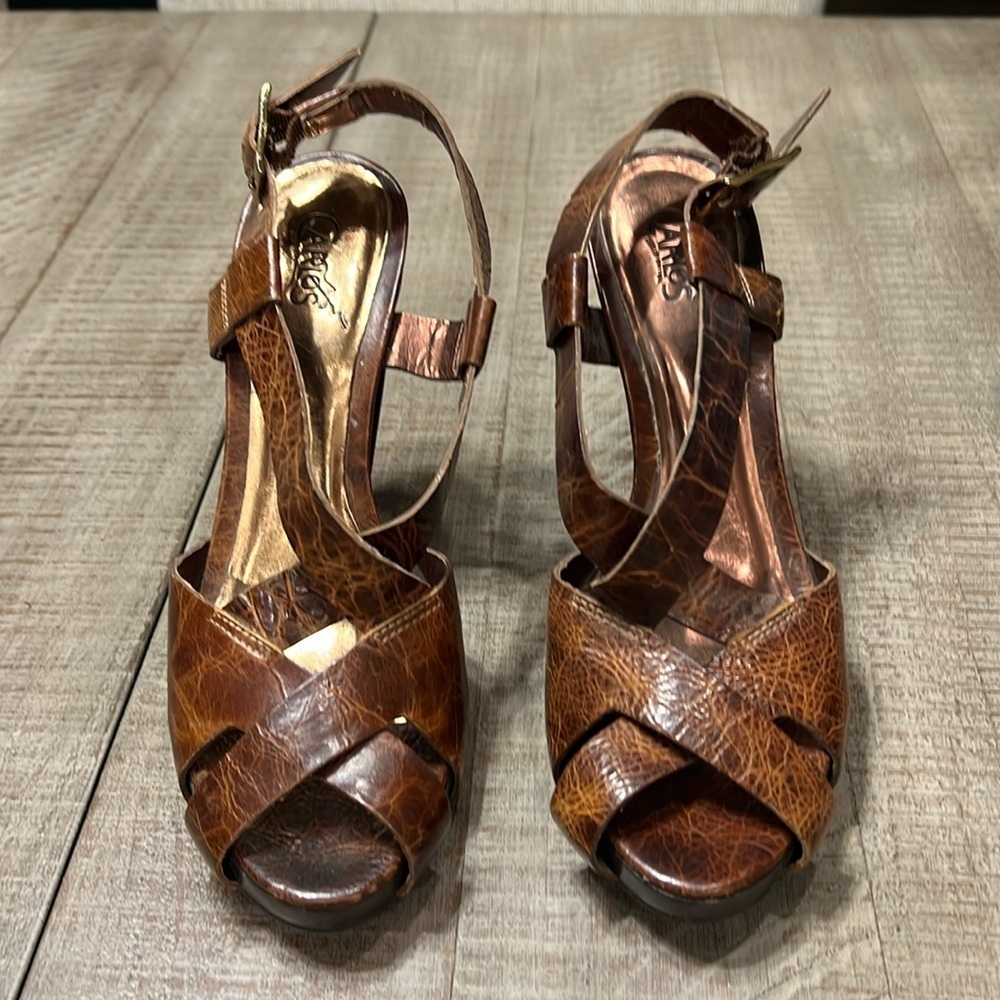 Carlos Santana Strappy Brown Heels! 🎉